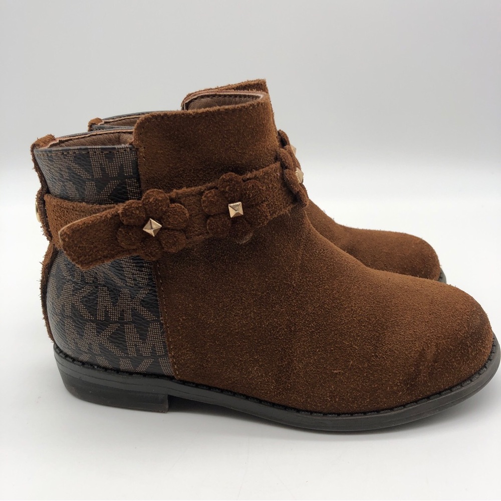Michael Kors Little Girl Ankle Bootie w/ Flower accent Size 9/Brown
